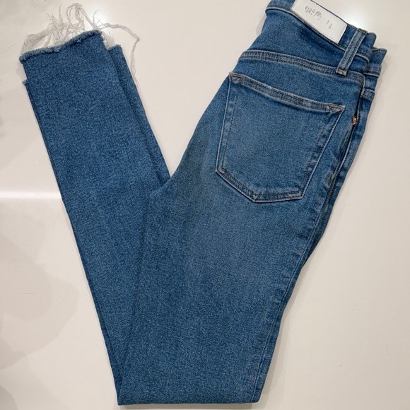 Re/Done 90s Ultra High Rise Skinny Light Wash Jean Style: 162-3WUHRS Size 24 - Picture 4 of 15